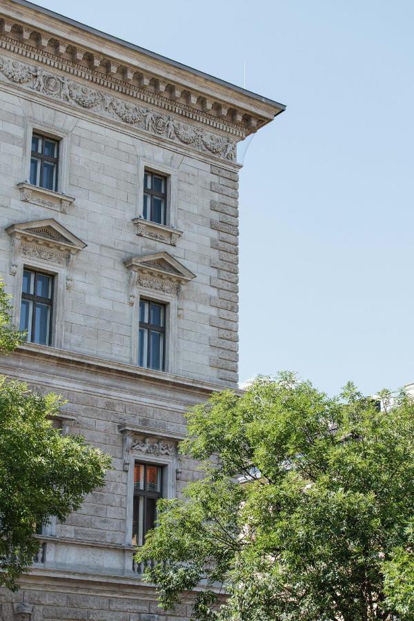 Hotel Oktogon Haggenmacher Budapest Bagian luar foto